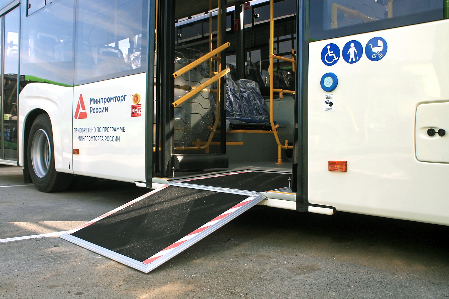 ТНСТ поставил в Сургут 3 автобуса НефАЗ